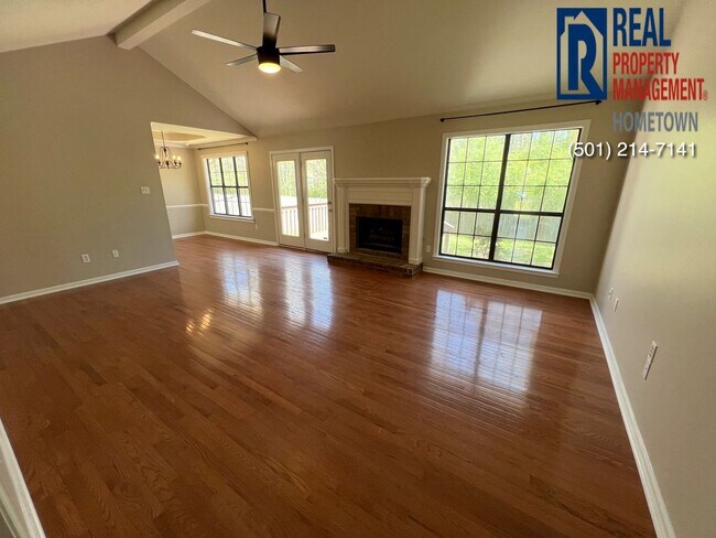 Building Photo - 2615 Creekside Dr