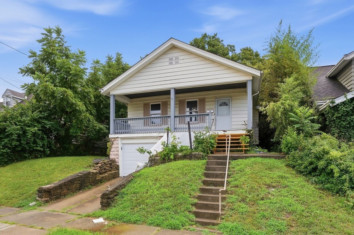 LEASING SPECIAL - sign a 13-month lease by 7/31/2026 and second month is free! - Two Bedroom in North College Hill!