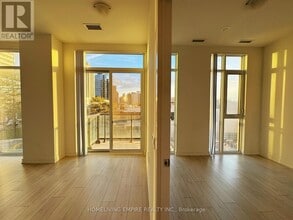 Building Photo - 5858 Yonge St