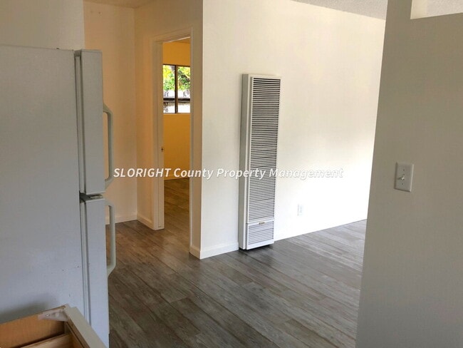 Building Photo - AVAILABLE DECEMBER - 1 Bedroom Unit in Quiet Atascadero Complex