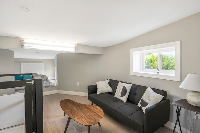 Foto del edificio - 45 Rhode Island Ave NE