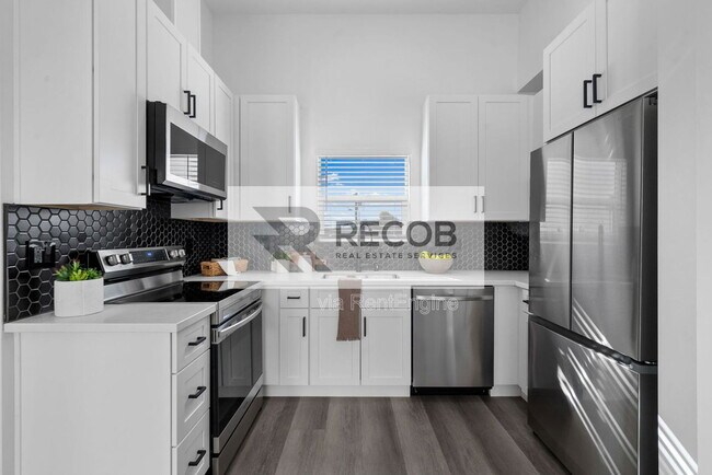 Foto del edificio - 1638 Elm Ave