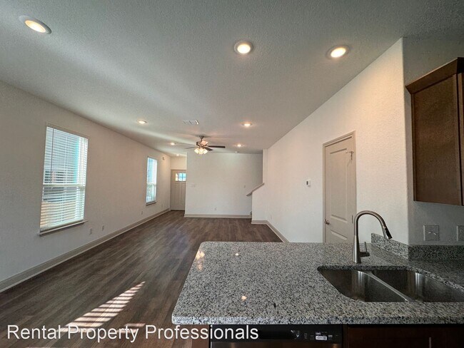 Foto del edificio - 3 br, 2.5 bath House - 7520 Magnolia Villa...