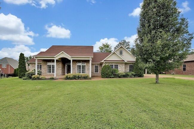 Photo - 614 Greene Dr House