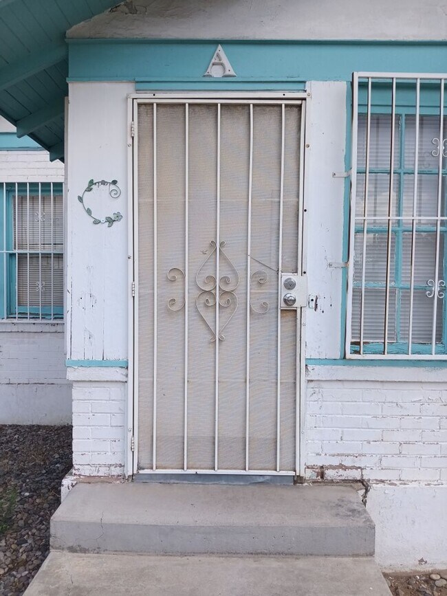 Foto del edificio - 2129 Coal Ave SE