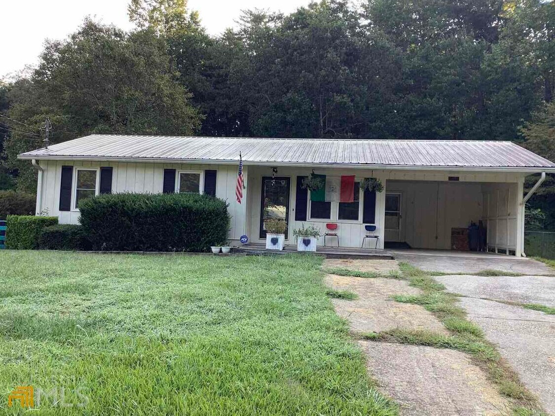 400 Friar Tuck Rd, Clarkesville, GA 30523 House Rental in