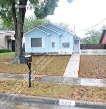 Building Photo - 3212 Herbert Dr