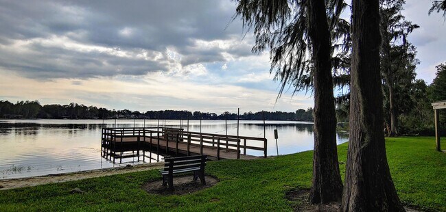 Building Photo - 16835 Le Clare Shores Dr