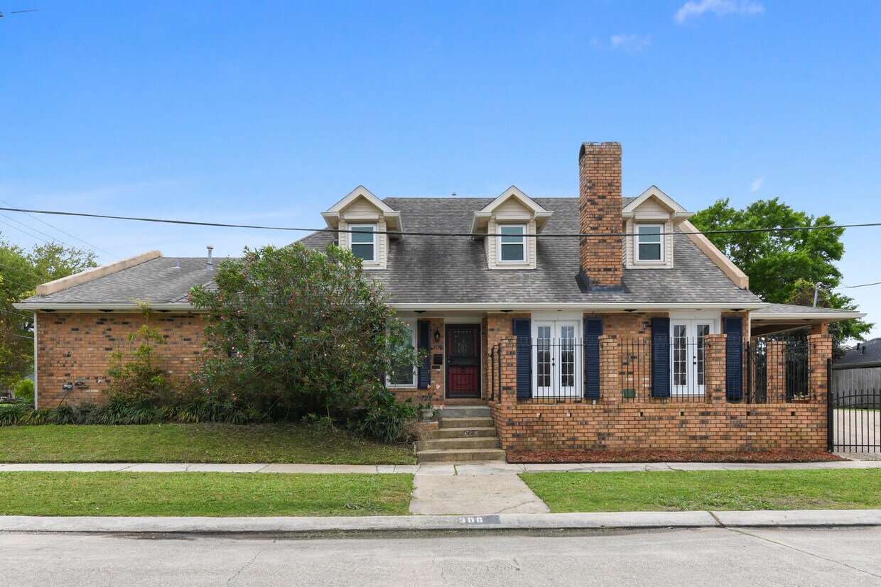 306 39th St, New Orleans, LA 70124 House Rental in New Orleans, LA