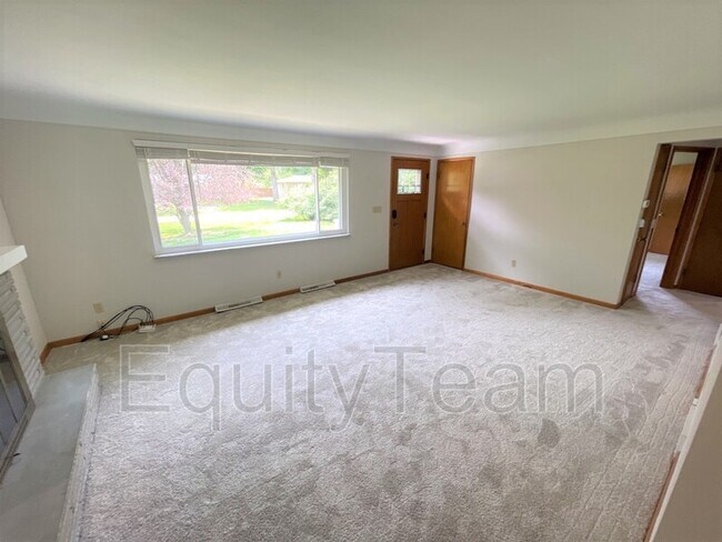 Foto del edificio - 2162 Oakwood Dr