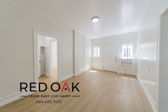 Building Photo - 2505 Malabar St