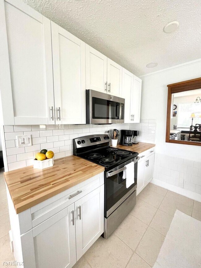 Building Photo - 3 br, 2 bath House - 414 SW 15th Ave