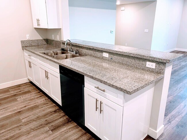 Foto del edificio - 14333 Roscoe Blvd