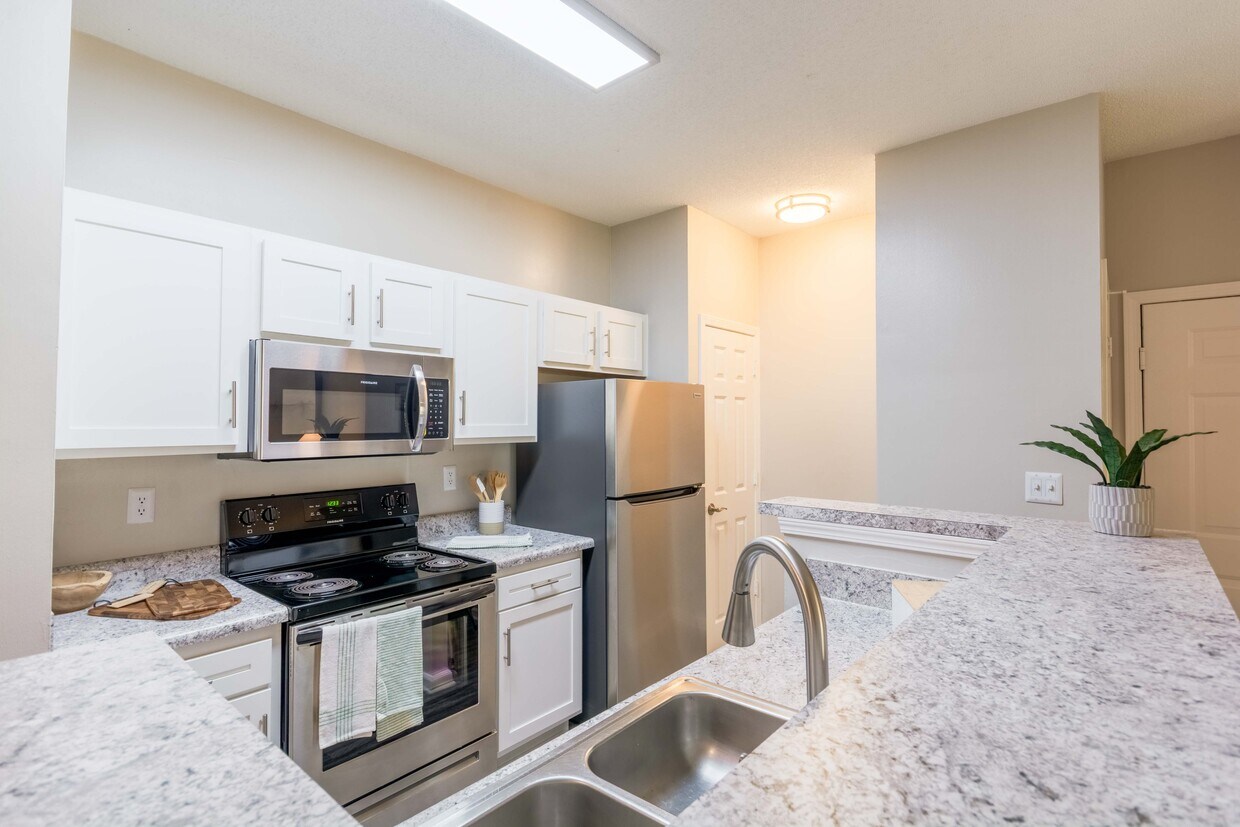 Apartamentos renovados - Enclave at Wolfchase