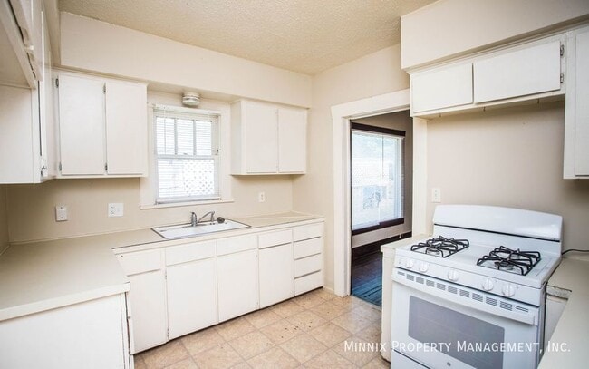 Building Photo - 2209 20th St