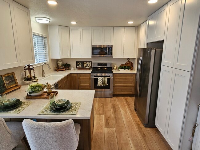 Building Photo - 11713 S Eagle Ridge Dr