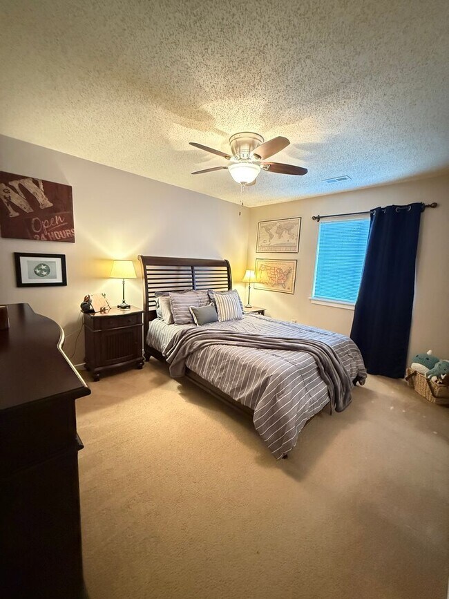 Foto del edificio - Jamestown Commons