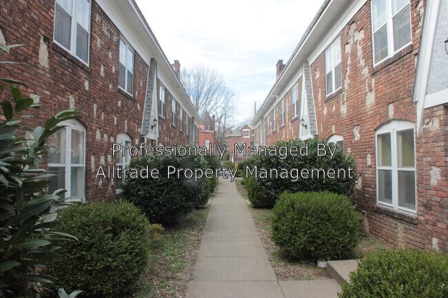 Building Photo - 1251 S Brook St