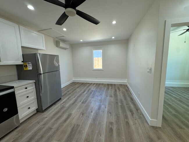 Building Photo - Newly Build 1 Bedroom Apartment ADU - Mira...
