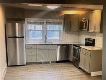 Building Photo - 29 Birchcroft Rd