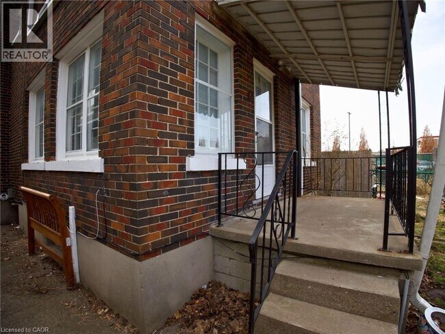 Photo du bâtiment - 511 King St