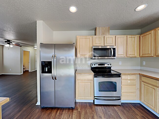Foto del edificio - 7309 S Headsail Avenue