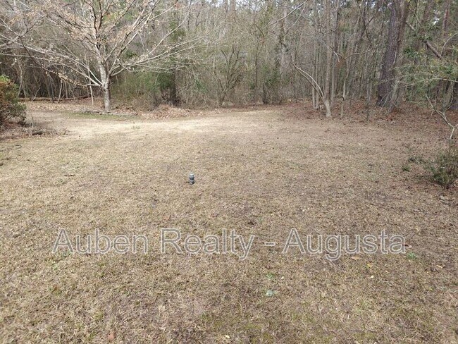 Foto del edificio - 5183 Fairington Dr