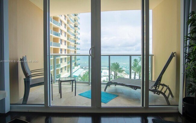 Foto del edificio - 2501 S Ocean Dr