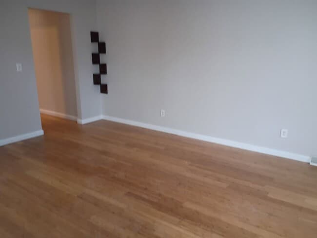 Building Photo - Kilarney Drive