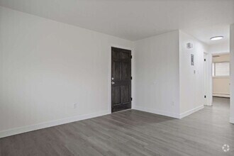 Building Photo - 1617 Oxford Dr