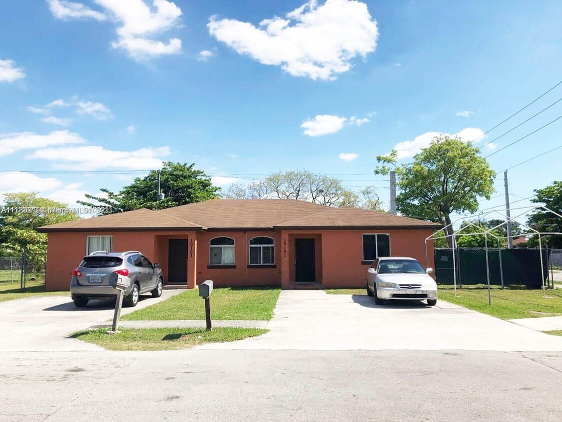 10101 W Indigo St Unit 10101, Miami, FL 33157 - Room for Rent in Miami