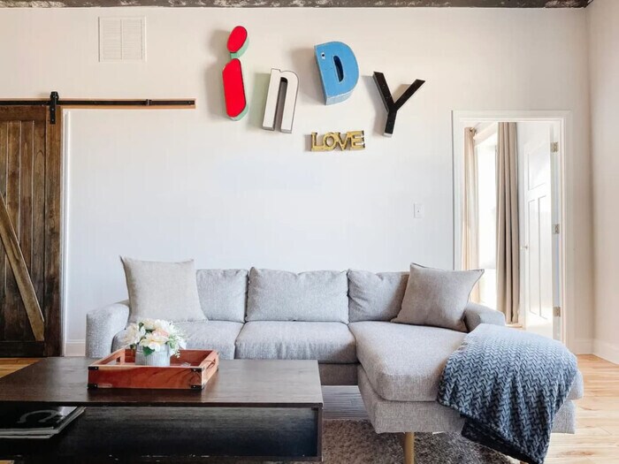 Primary Photo - Condo Near Lucas Oil Stadium
