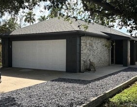 Building Photo - 12 Ashley Dr