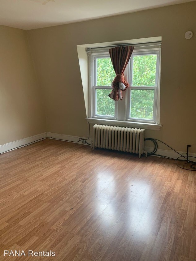Primary Photo - 1021 N 12th St