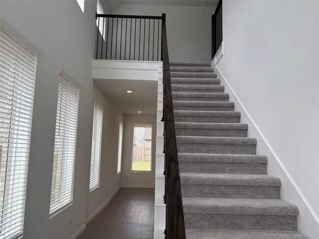 Foto del edificio - 6307 Serenity View Ln
