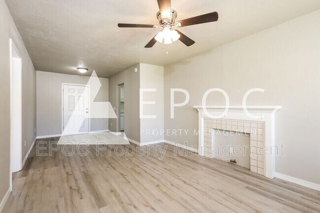 Foto del edificio - 1232 SW 30th St