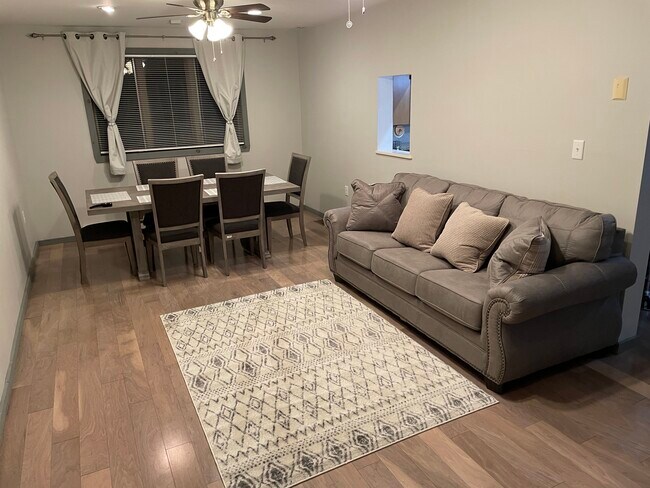 2nd common area/dining area. - 4080 S Fairway Dr