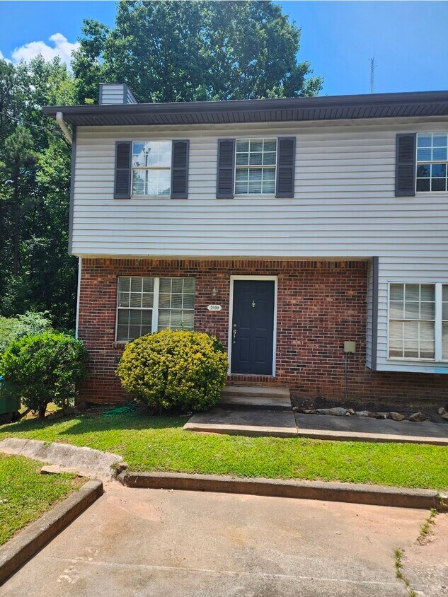 Foto del edificio - 2930 spruce circle