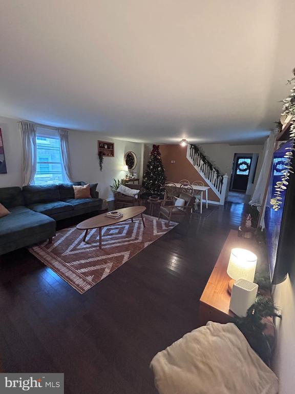 Foto del edificio - 101 Karrs Ln