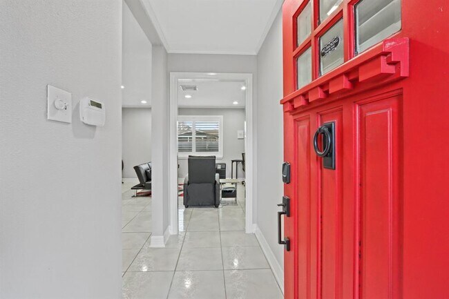 Foto del edificio - 6311 Bluestone Dr