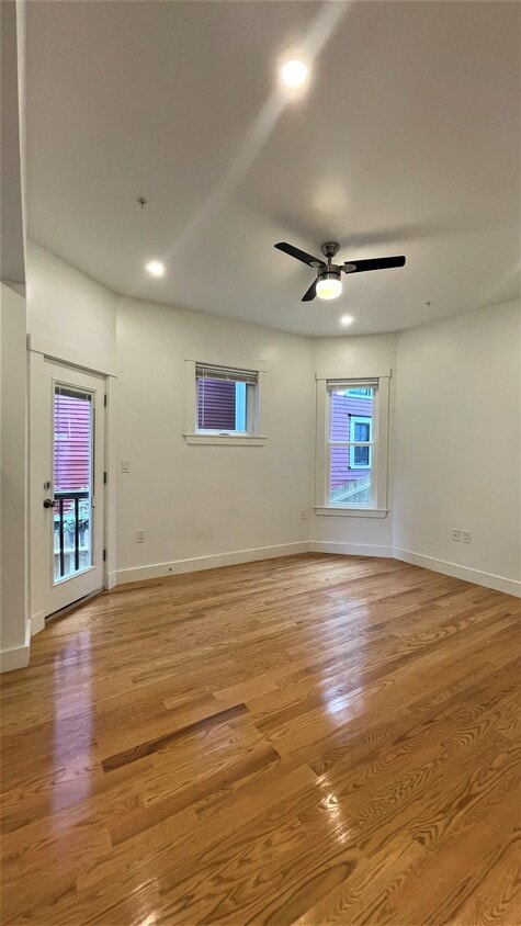 Building Photo - 31 Green St