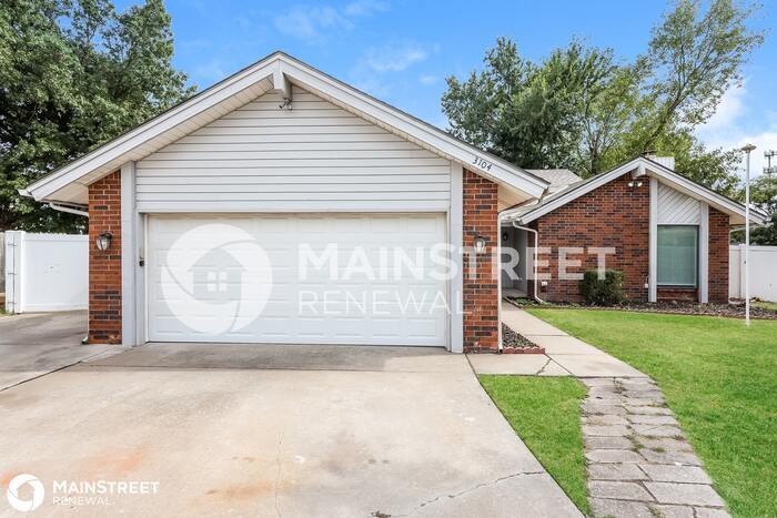 Foto principal - 3104 Greenwood Ct
