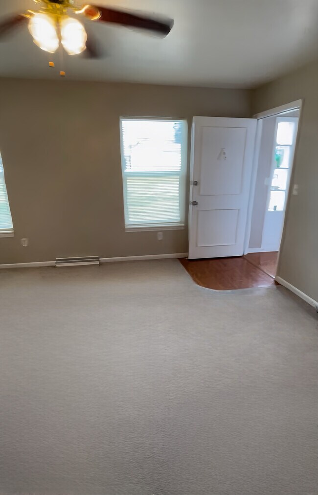 Foto del edificio - 223 Ridge Ln