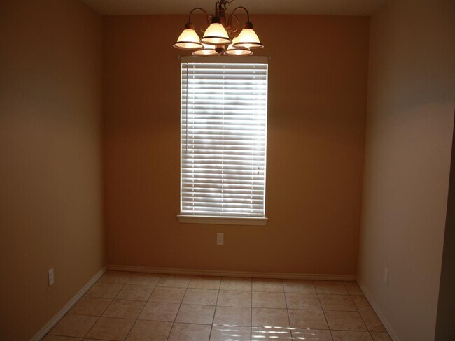Foto del edificio - 5816 96th St