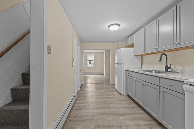 Building Photo - 81-83 Sherman Street