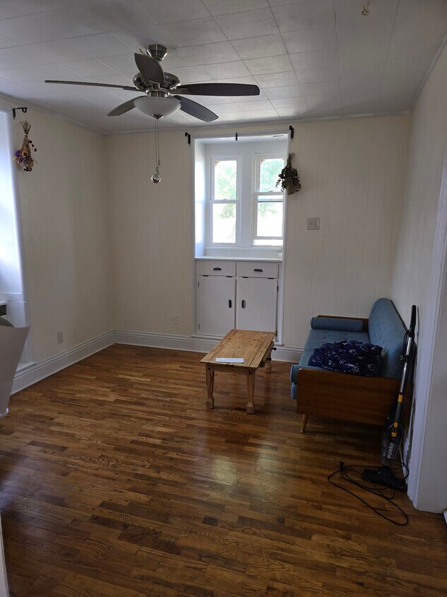 Foto principal - 815 N Capitol Ave