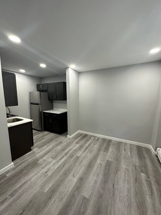 Foto del edificio - 615 Vernon Rd