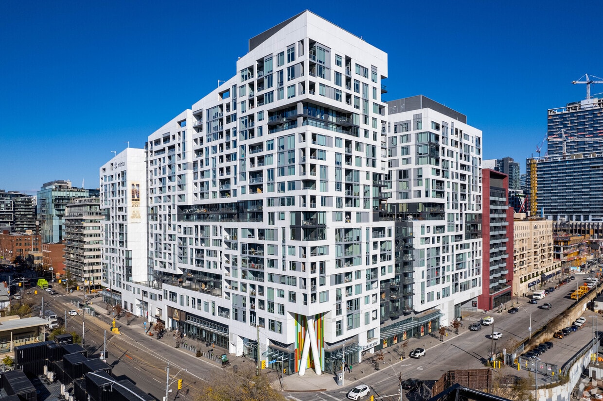 Minto Westside Apartments 576 Front St W Toronto, ON