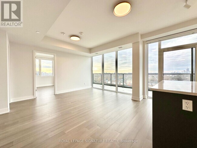 Photo du bâtiment - 664 Spadina Ave.