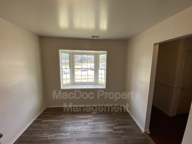 Foto del edificio - 14674 Pinon Ct